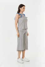 Organza Aksesuarlı Penye Gri/Saks Bluz