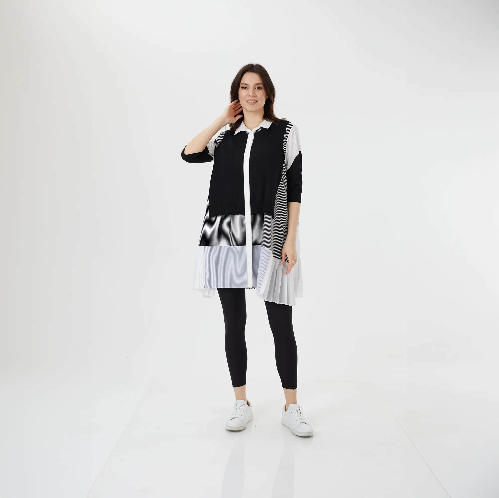 Trikolu Dantel ve Şifon Aksesuarlı Tunik